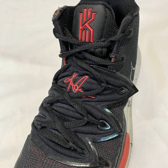 Nike Kyrie 5 Black Red Wolf Grey Basketball Shoes Men’s Size 8.5 AO2918 - Picture 12 of 12
